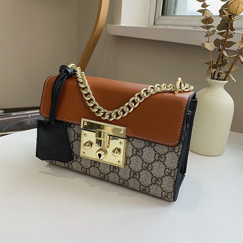 

Designer handbags Contrast color women's 2021 autumn new fashion letter small square bag foreign style chain Single Shoulder Messenger Bag, Black