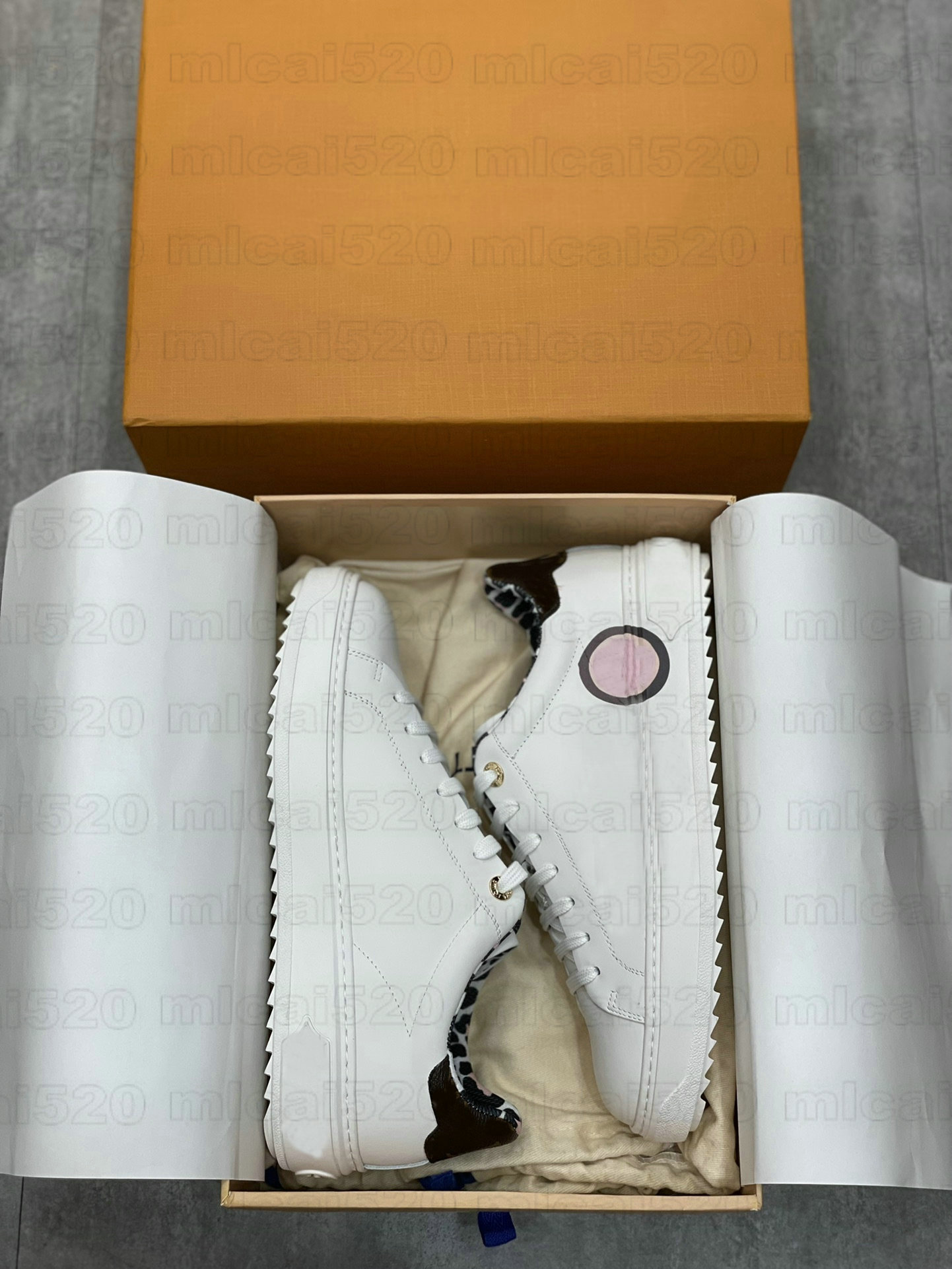 

TIME OUT Leopard Print White Sneaker Women Luxurys Designers Trainers Shoes 3D Pattern Printed Leather Eevated Rubber outsole engraved eyelets casual shoe, Others