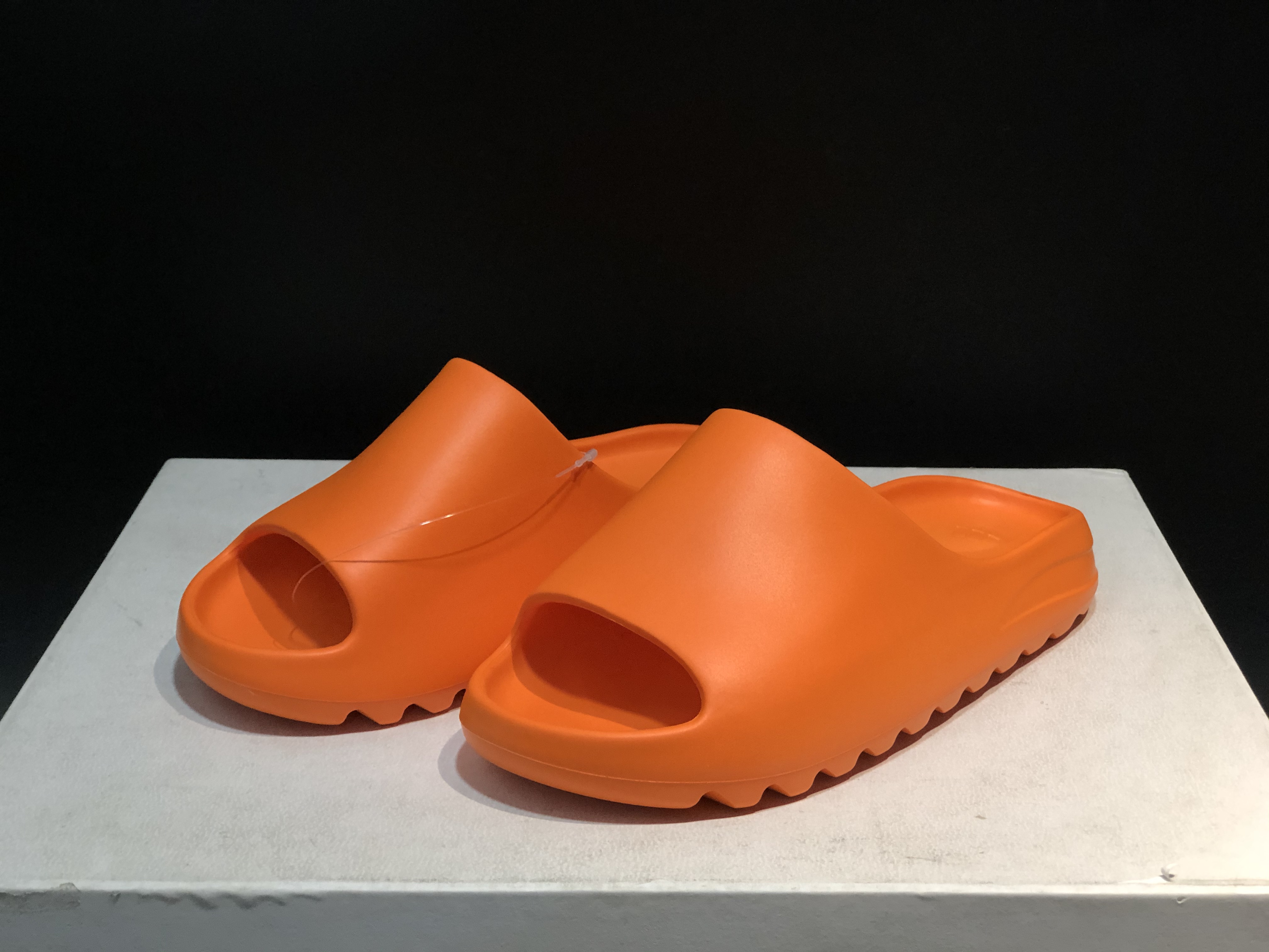 

high quality Slide Enflame Orange Foam Runner MXT Moon Gray Ararat Men Women Slippers Bone Resin Desert Sand Earth Brown Flat Beach Sandals With Box