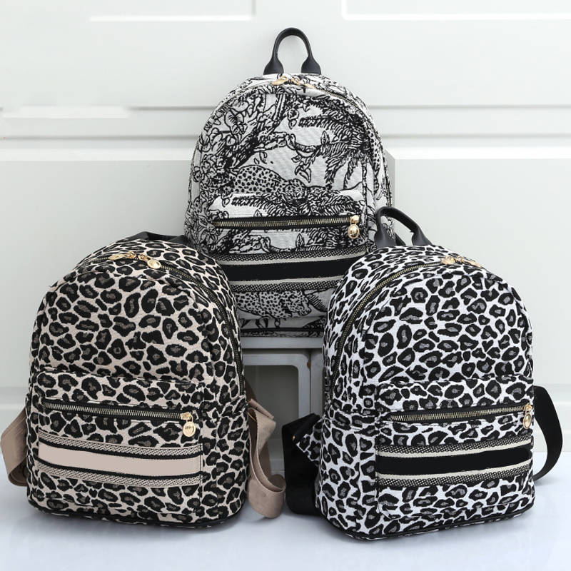 

School Bags backpack Men and women Fashion luxury designer Leopard Flowers Knitted pattern bag embroidery black White popular, Box