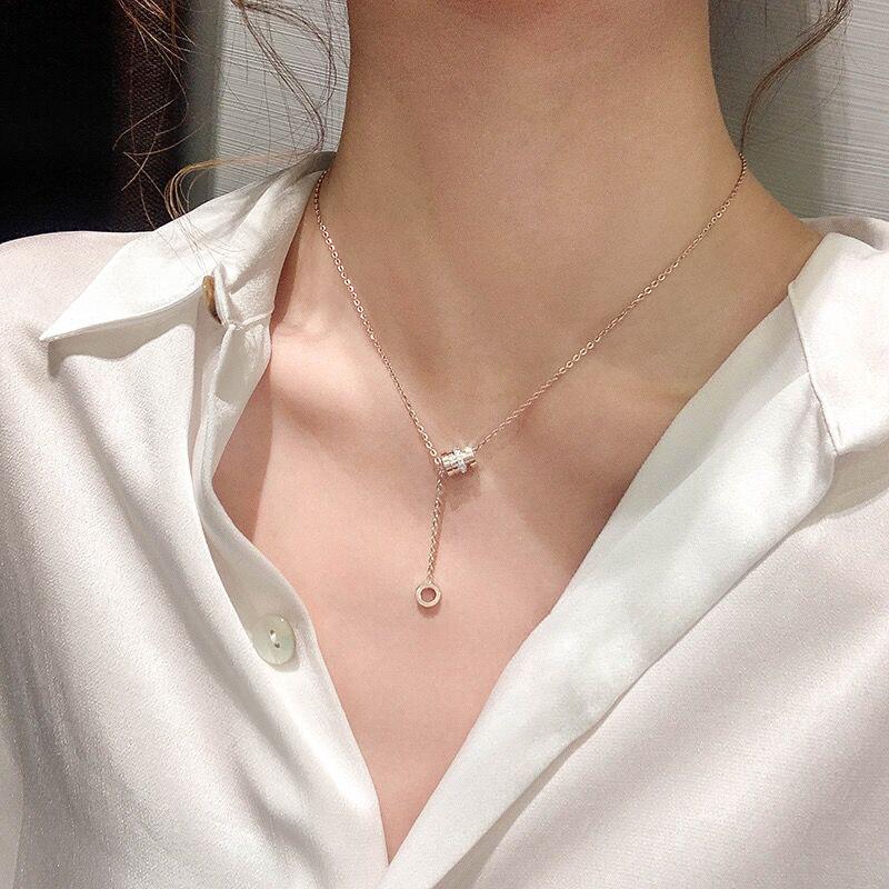

Pendant Necklaces Roman Digital Titanium Steel Necklace Net Red Neck Chain Temperament Women's Simple Clavicle Tide Tassel Short