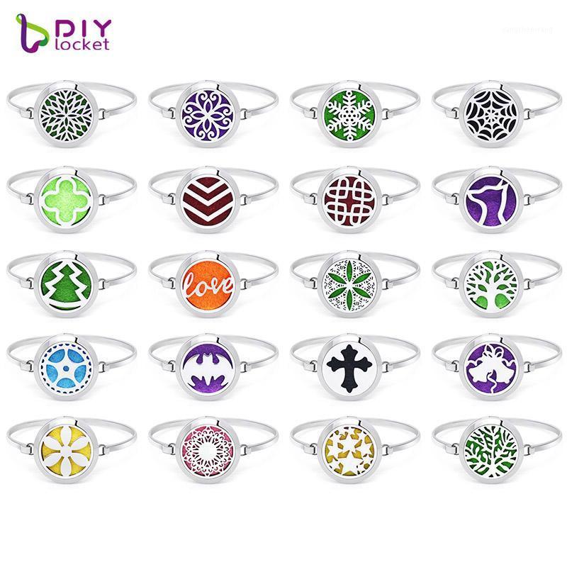 

Diylocket 30mm Stainless Steel Locket Bangles Essential Oil Diffuser Bracelet For Woman AD221-240-Z01 Bangle