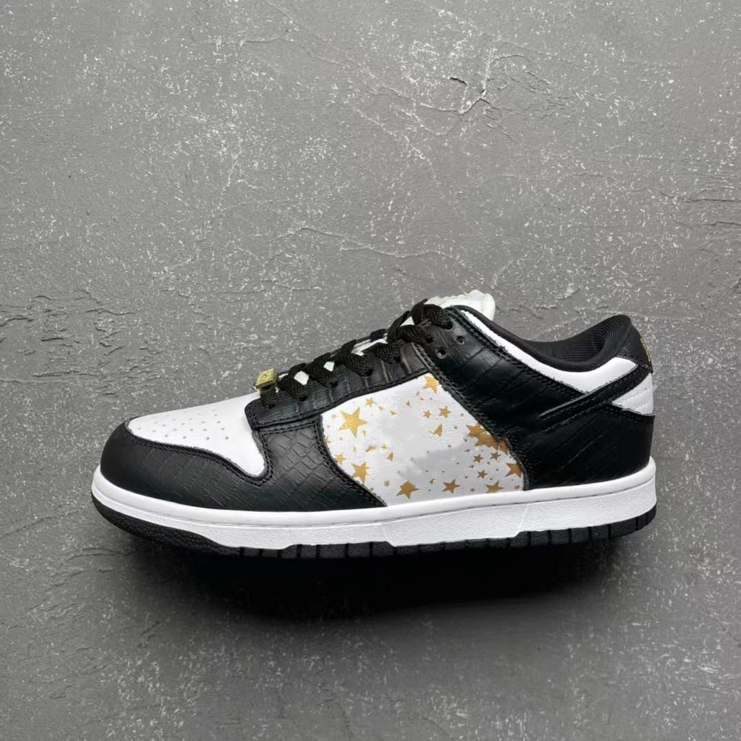 

chunky dunky dunk black stars men women low shoes white black-metallic gold mens trainers sports fashion outdoor sneakers with box