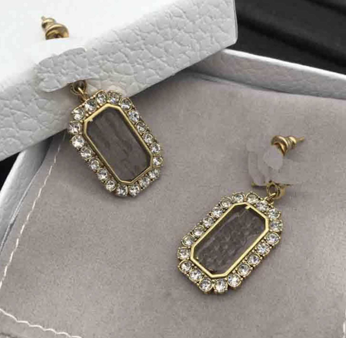 

Charm Letter Stud Asymmetric Earring Pearl Earclip designer Jewelry With box