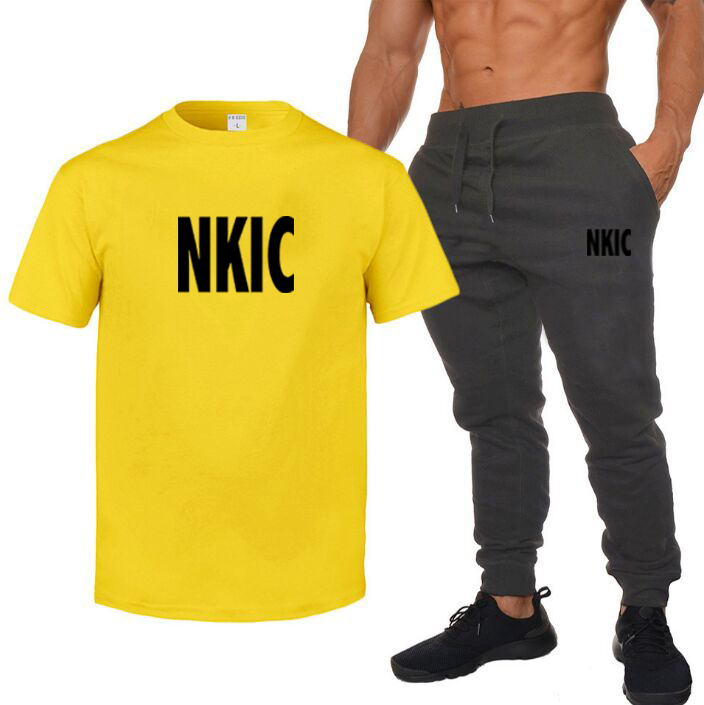 

Men's Short Sleeve Tracksuits T-shirt Sets Sports Trousers 2022 New Two Pieces Pants Casual Male Suits Fashion Oversized Brand Tracksuit
