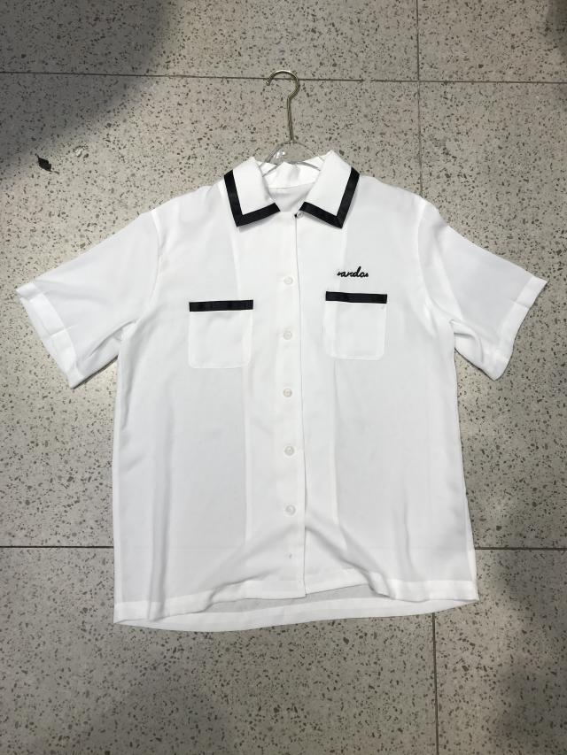 

2021 spring and summer new contrast collar letter embroidery top loose simple temperament short sleeve shirt girl, Tan;black