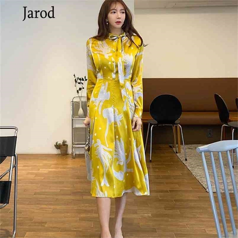 

Fashion Runway Designer Yellow Dress Women's Bow tie Flowers Print Elegant Party Long Dresses Vestido 210519
