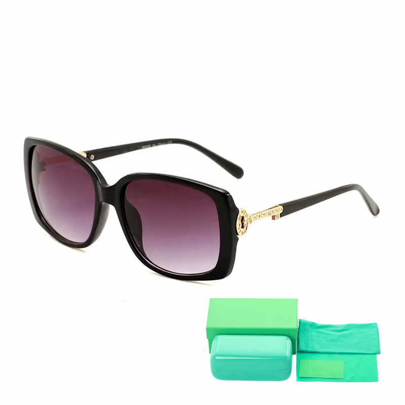 

Fashion Exquisite Oversize Trendy Sunglasses For Women Vintage Sexy Retro Ladies Sun Glasses Mirror Classic Women's Eyewear Female UV400 Oculos De Sol 4043