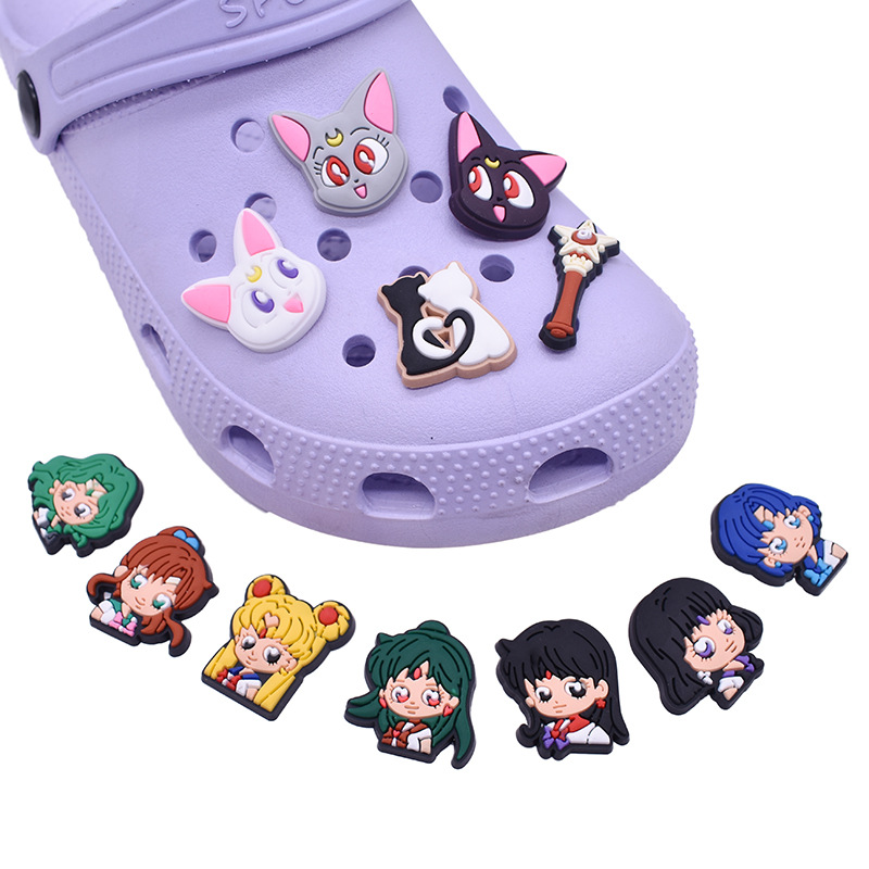 

50pcs/lot Sailor Moon Shoe Buckle Accessories PVC Tsukino Usagi Shoe Charm Decoration Clips Fit Croc Jibz Party Kids Gifts