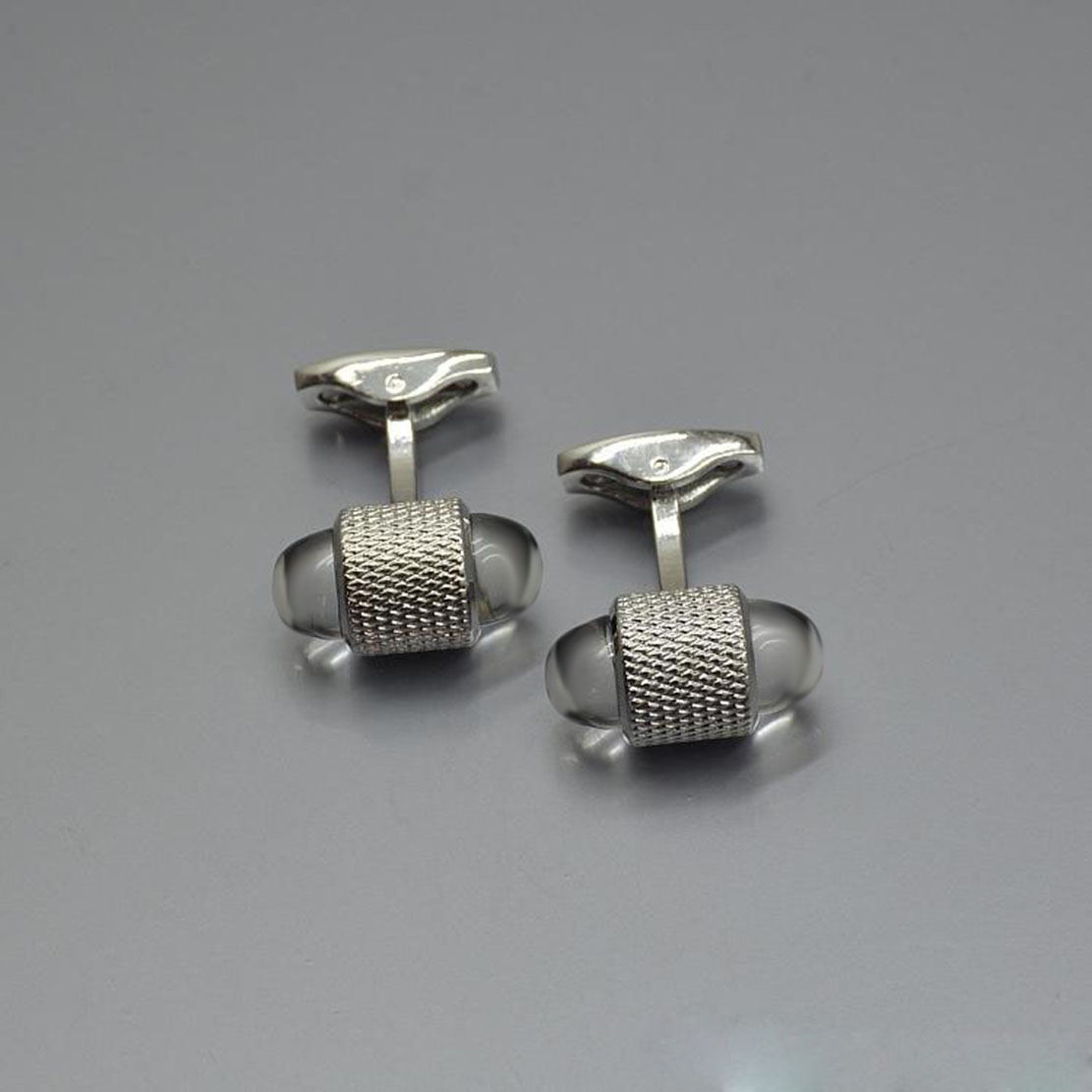 

L-M31 4 Colors Luxury Designer Shirt Cuff Links Crystal Head Oval Classic Jewelry Copper Cufflinks