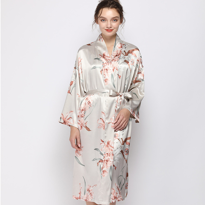 

women's new imitation silk rice orchid printing medium length pajamas home wear, Black;red