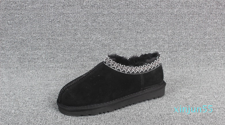 

Boot women man Classic winter SLIPPER boots Ankle snow Boots winter slippers, Grey