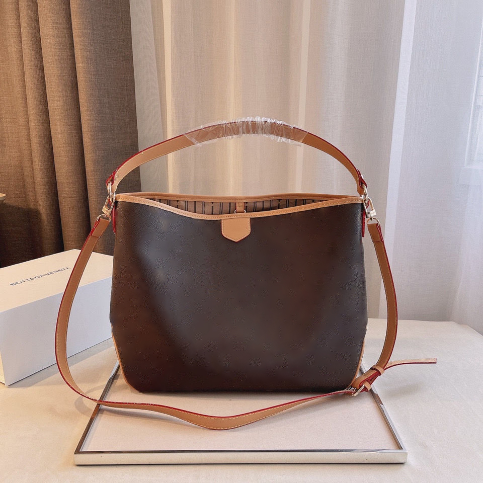 

brand Designers women casual tote bag Luxurys handbags high quality Famous Classic bags Ladies Handbag Large Capacity PU leather Shoulder Clutch Bag 7772, As picture