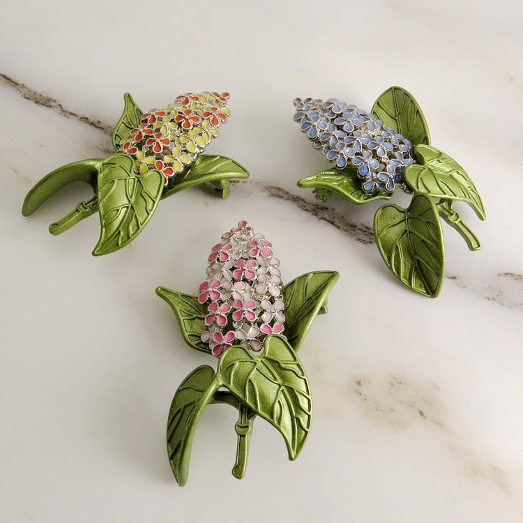 

Pins, Brooches 2021 American Jewelry Quick Sell All-around Small Fresh Lacquer Sweater Lilac Three Color Enamel Glaze Goddess Brooch, Gray