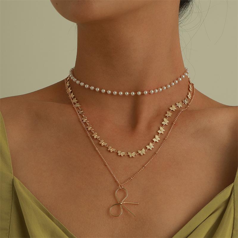 

Pendant Necklaces Vintage Pearl Choker Necklace For Women Multi-layer Chain Butterfly Charm Party Jewelry Holiday Gift Collier