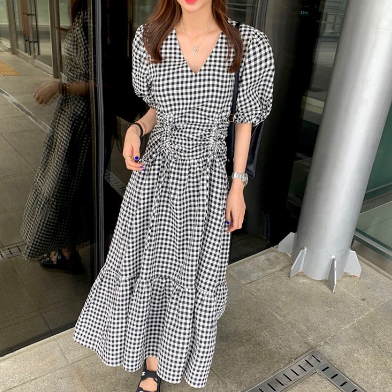 

Elegant Retro Pliad Dress Summer Women V-Neck Puff Sleeve Drawstring Ruched Casual Vacation Dress Robe 210518, Photo color