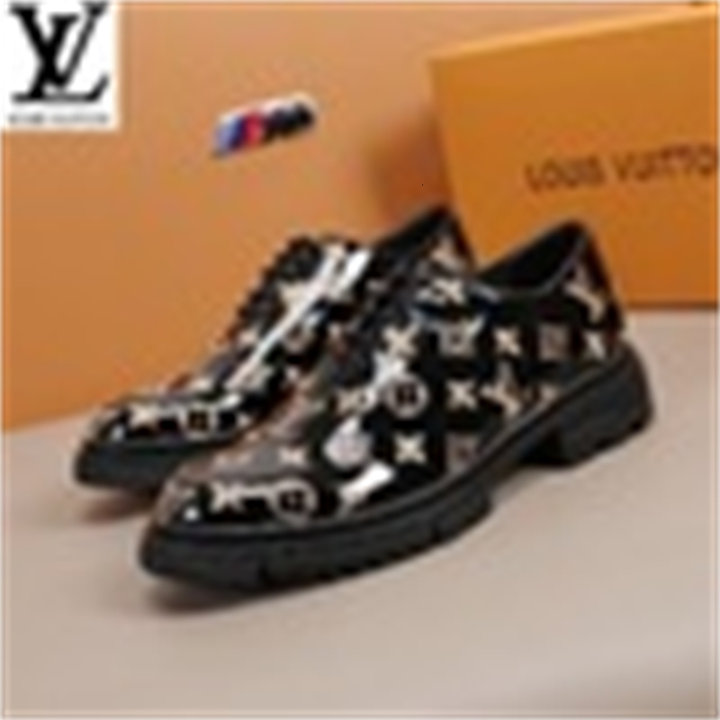 Concepteur luxe hommes baskets mocassins mocassins bottes boucles boucles boucles de lace-ups chaussures hommes jtgx