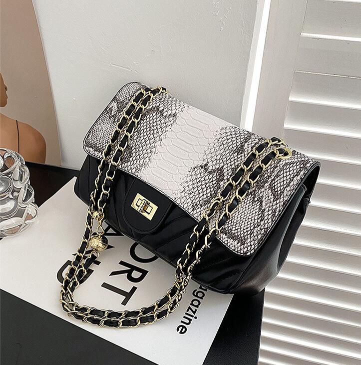 

Factory wholesale leathers women shoulder bags elegant gradient snake chain bag flip embossed leather handbags street personality crocodile handbag