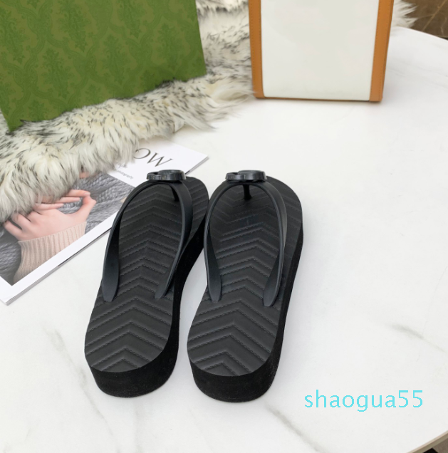 

Luxury Designer fashion trendy women slippers V-shaped flip flops bright colors comfortable and wear-resistant size 35-42 3060, Black