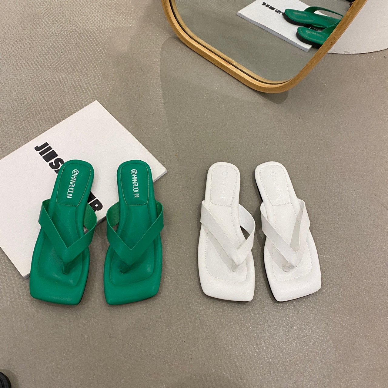 

luxury slippers fashion in spring summer of 2021: korean style flip flop with square head flat bottom and clip toe, Black