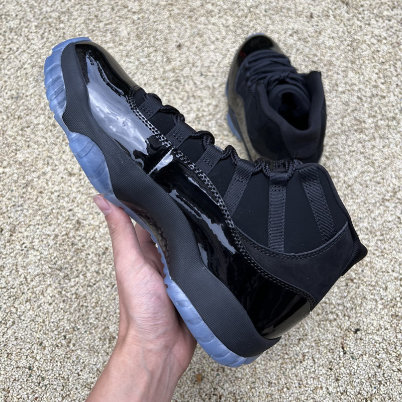 

Cap And Gown 11 Prom Night Blackout 11S XI Basketball Shoes Men Women Authentic Carbon Fiber Sports Sneakers With Box 378037-005, Pay for extra lace