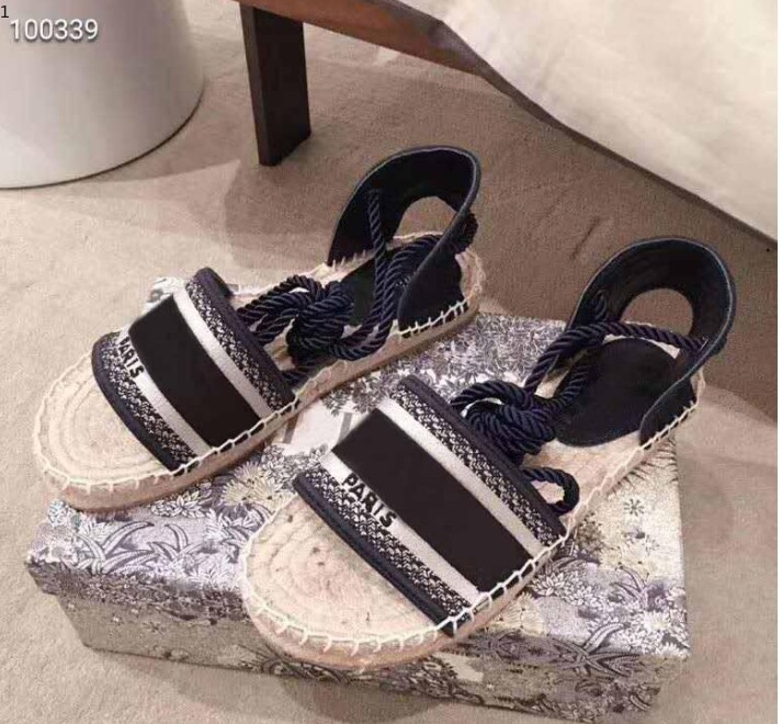 

G Shoes Plate-forme d'été décontractées Mode Alphabet de pêche Chaussures En Cuir Femme Chaussure Corde herbe Sandales Tissées Grande taille 35-41 MJK001