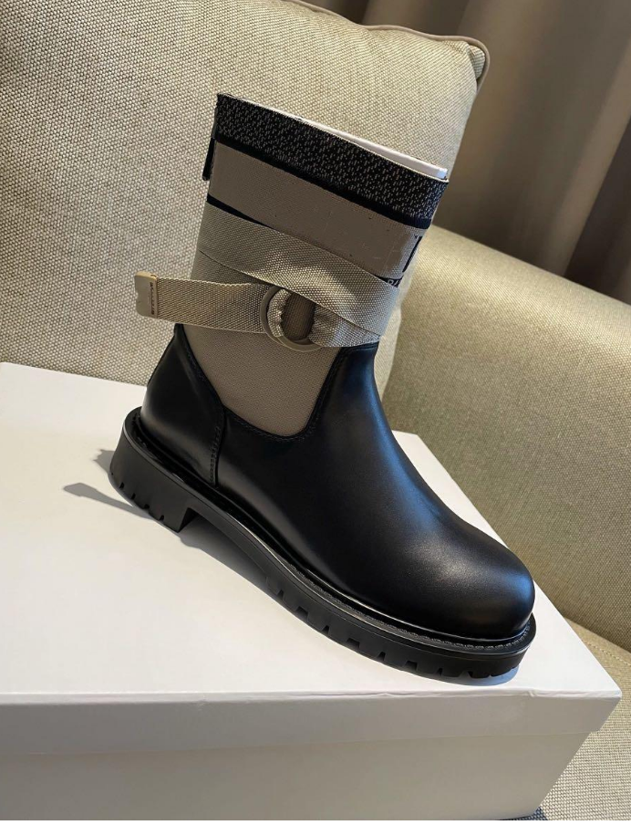 

New Autumn/Winter Boots Electronicembroidery color matching letters LOGO round toe middleare designed for women, Clear