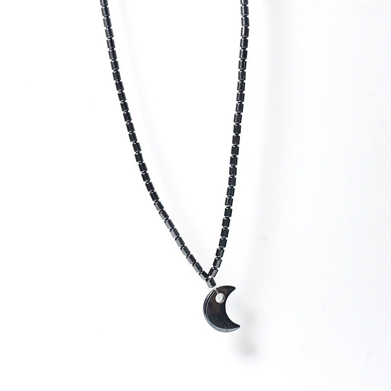 

Moon Shape Hematite Pendant Necklace For Men Women Natural Stone Pendant Magnetic Necklace Beads Jewelry