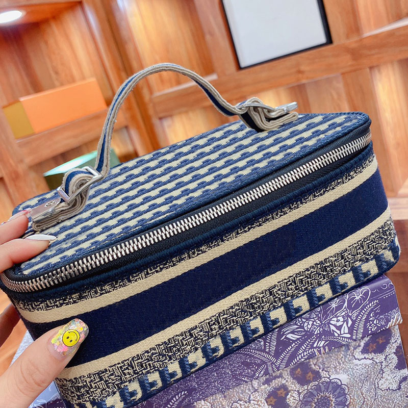 

Fashion Women Totes Bags Luxury Designer Handbag High Quality Cosmetic Bag Canvas Artwork Handbags Purse Wallet Coin Holder, Increase freight