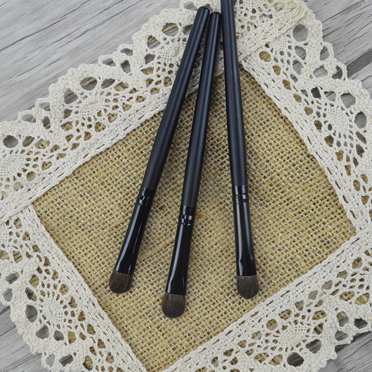

Professional Eyeshadow Makeup Brushes Set Black Wood Handle Synthetic Hair Eye shadow Eyebrow Eyeliner Blending Smudge Brush 200 pcs DHL