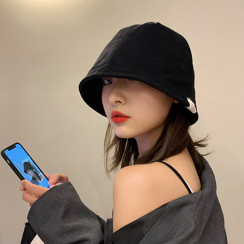 

Black fisherman's Hat Women's spring and summer Korean version of pop brand show face small bucket hat letter label sunshade hat, Gray