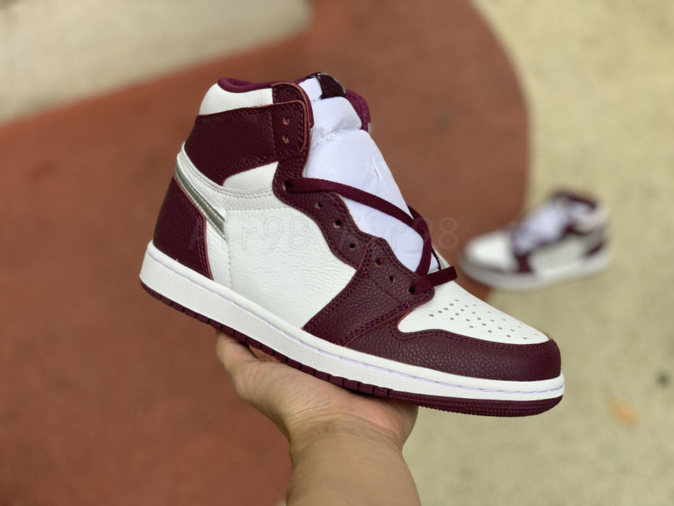 

Autumn and winter Bordeaux Jumpman 1s Basketball Shoe 1 High White Metallic Silver Men Womens Casual Running shoes, 01