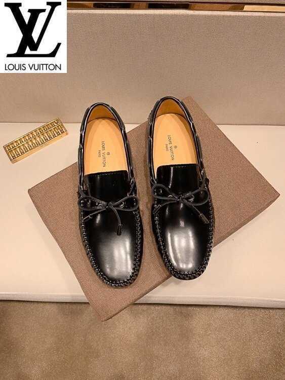 Bottes de concepteur Chaussures de luxe Mocassins de luxe Boucles Hommes Dress Sneakers Mocassins 0PXQ