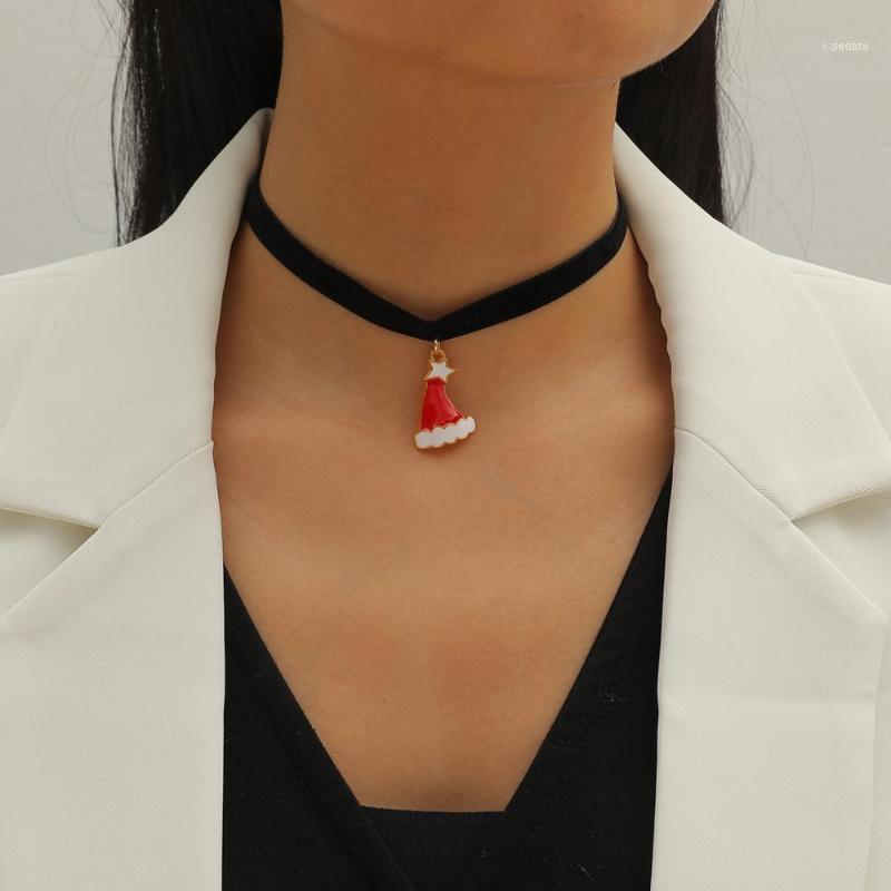 

Chains Classic Merry Christmas Gift White Lace Black Velvet Necklace Pendants Lovely Hat Jewelry For Women And Girl1