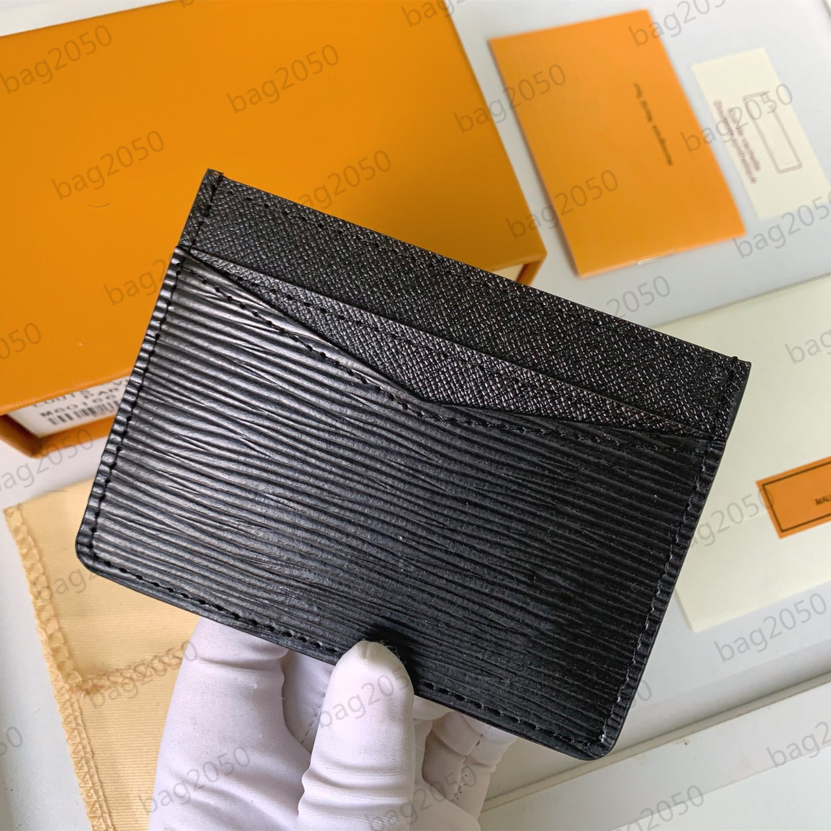 

Wholesale Men and Women Fashion Classic Brown Flower Checkered Black Plaid Casual Credit Card ID Holder Leather Ultra Slim Wallet Packet Bag