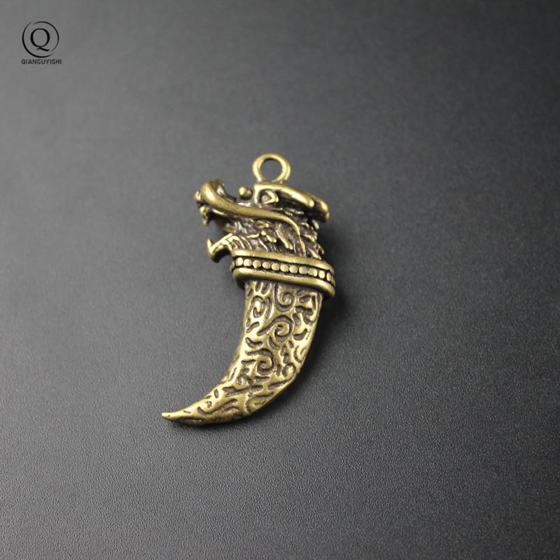 

Charms Handmade Brass Mini Dragon's Teeth Head Car Keyholder Pendants DIY Belt Strip Key Chain Ring Hardware Accessories, Bronze;silver