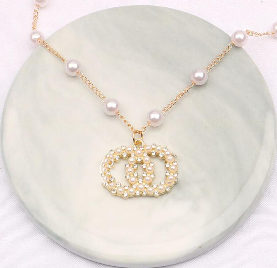 

Geometric Brand Designer Letter Pendant Necklaces for Womens Luxury 18K Gold Plated Long Fashion All-match Crystal Rhinestone Pearl Necklace Jewerlry Accessories