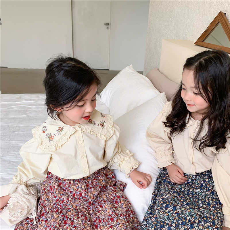 

Korean style girls spring embroidery turndown collar blouses fashion casual children long sleeve shirts Tops 210615, Beige