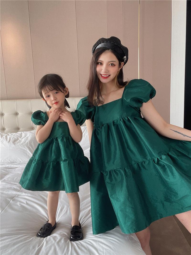 

Family Matching Outfits Mother Daughter Summer Dresses Mom And Gradual Green Puff Sleeve Dress Kid Girls Me, Red one pieces