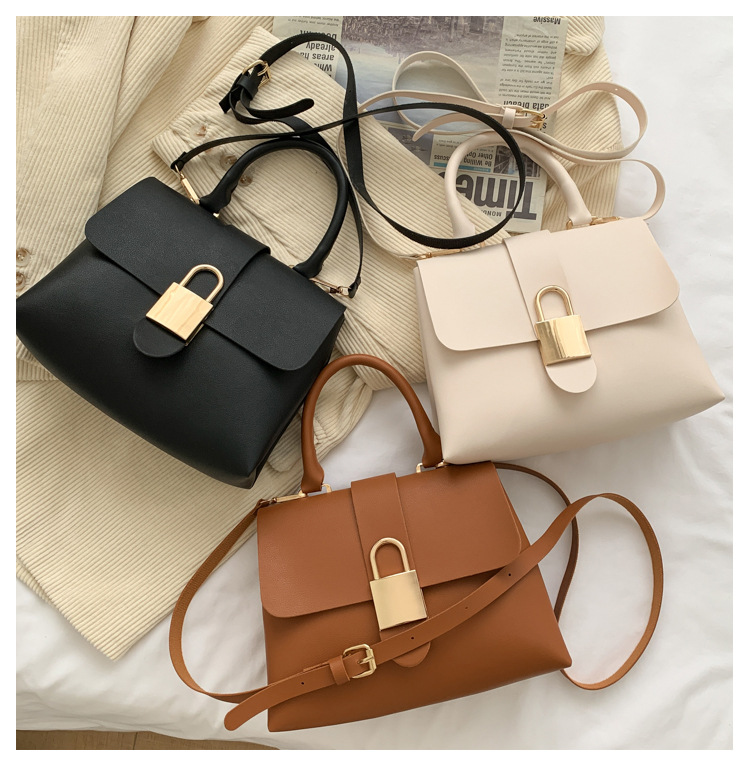 

Spring women's shoulder bag 2021 new trend texture slung temperament small square bag factory wholesale, Black;red