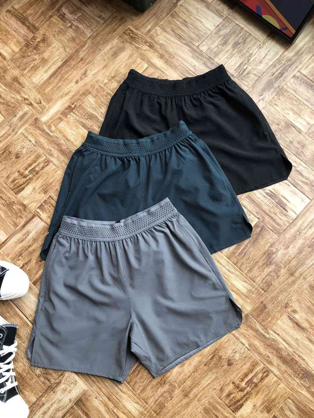 

2021 Summer Men's and Women's U/n/d/e/r/A/r/m/o Designer Shorts Family Outdoor Running Swimming Fitness Training Fast Drying Loose, White;black