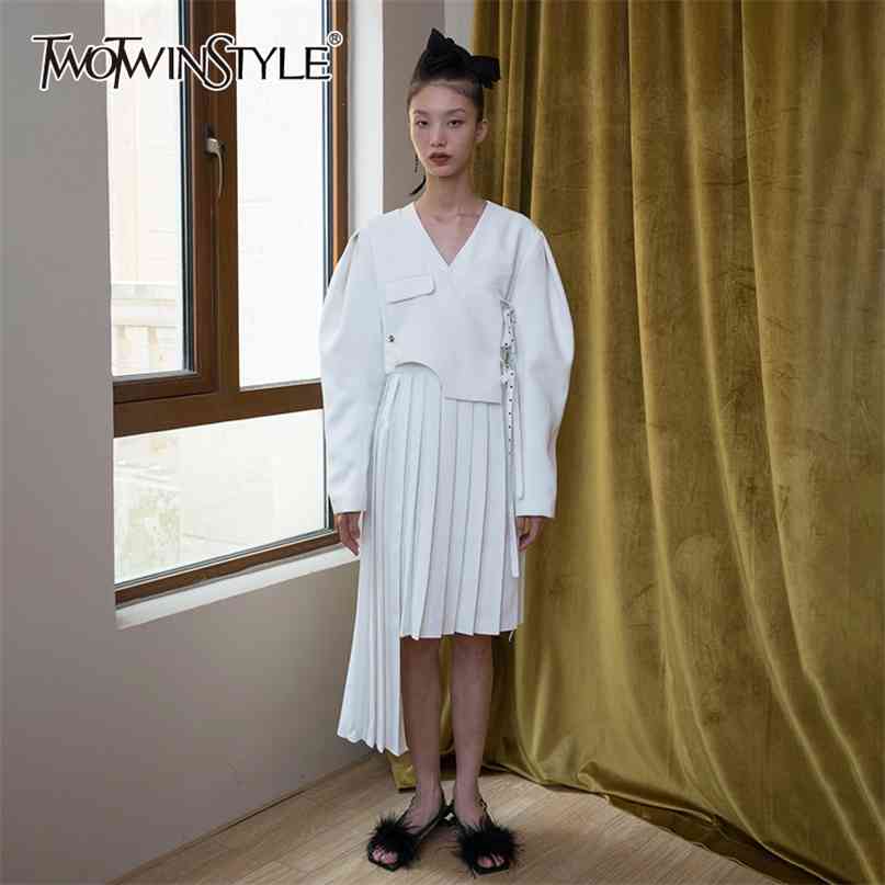 

Patchwork Pleated Dress For Women V Neck Long Sleeve High Waist Irregular Hem Dresses Female Autumn Fashion 210520, White