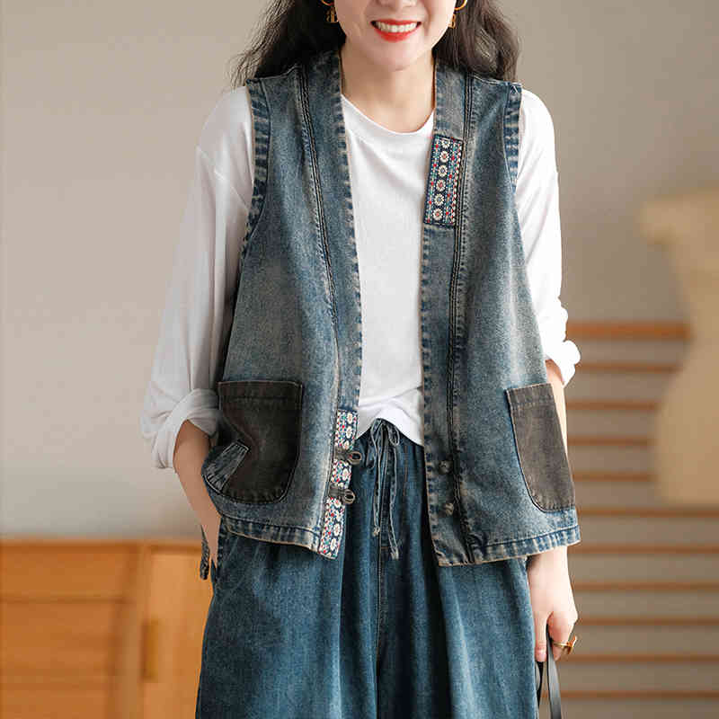 

Johnature Spring Patchwork Vintage Denim Vest V-neck Button All-match Loose Leisure Retro Fashion Women Tops Vest 210521, Blue