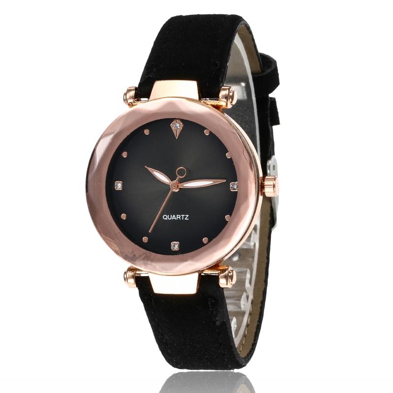 

Wristwatches Selling Women Watch Leather Strap Starry Sky Wristwatch Luxury Fashion Ladies Quartz Clock Gift