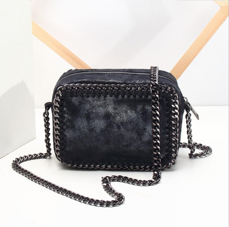 

Factory wholesale women bag simple atmosphere Knitting handbag personality retro contrast leather handbags street trend Crochet chain bags