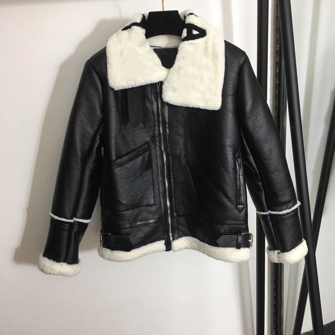 

Luxury Designer Womens Jacket Lamb Hair Lapels Long Sleeved Temperament Ladies Winter Warm Coat Zipper 2 Colours AF-7-259