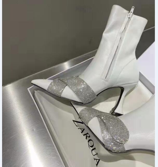 

Fashion leisure boots Autumn And Winter Season Shoes Zarqua Boot White Pyramid Heel Crystal Bling Catwalk Show Elegant temperament highheels, Black
