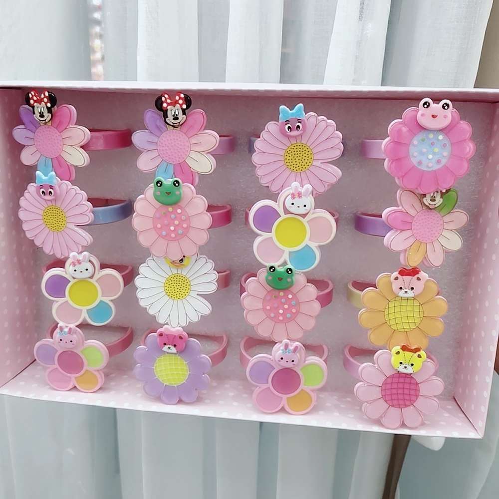 

Hand catenary Lovely children's baby jewelry toy gift Princess little girl cartoon plastic bracelet decoration, Golden;silver