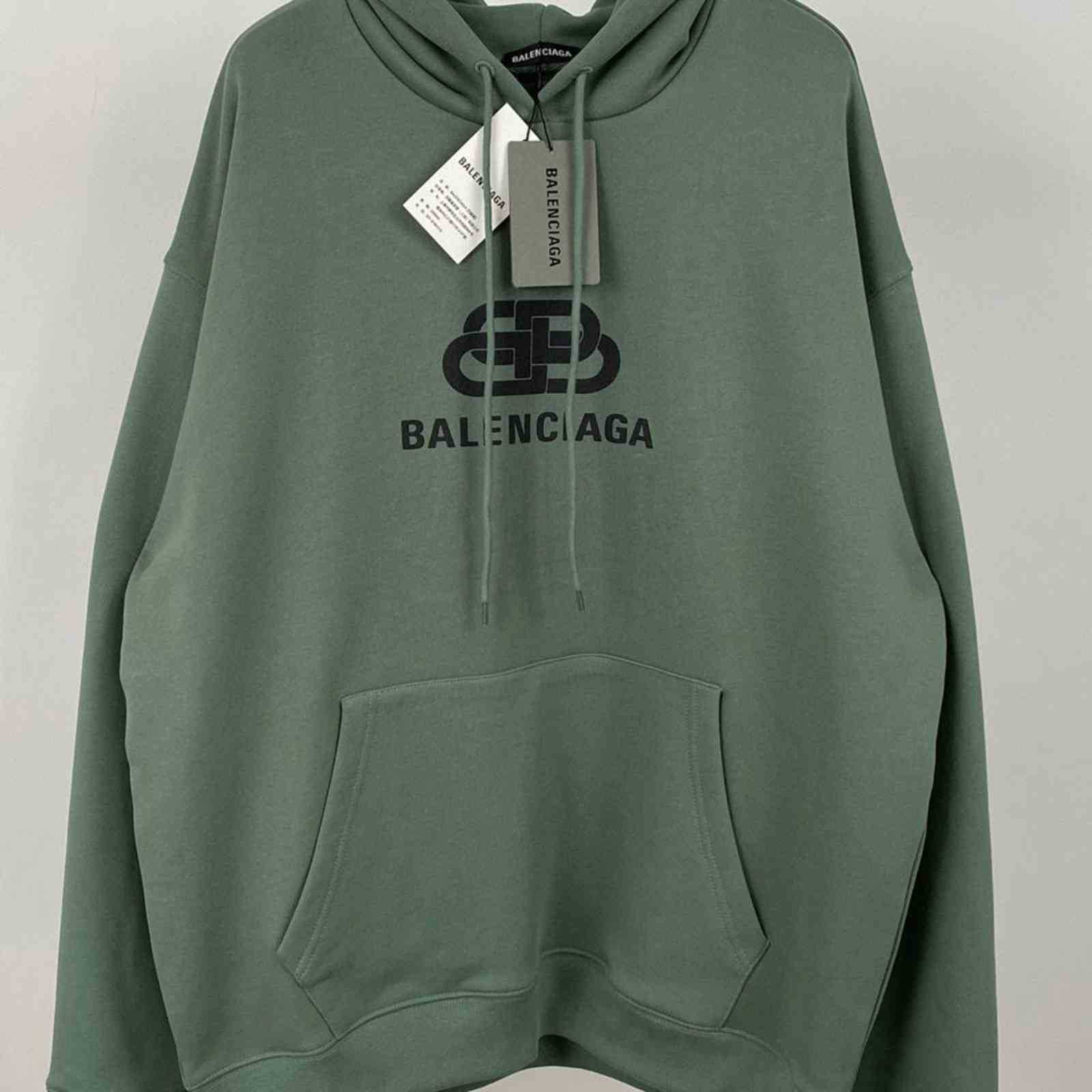 

BB Trendy Paris Classic Lock Chain Hooded Cotton Sweater Autumn Loose Bottomed Shirt for Men Women and Versatile, Black