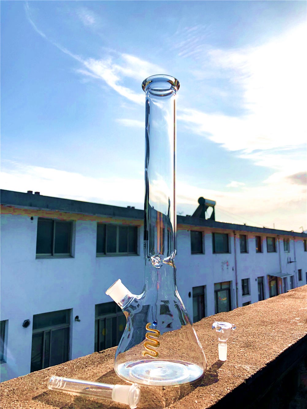 

45cm Big Glass Bongs Beaker Bong Hookahs Thickness Wall Water Pipes With 18.8 mm Male Joint Bowl 22inch